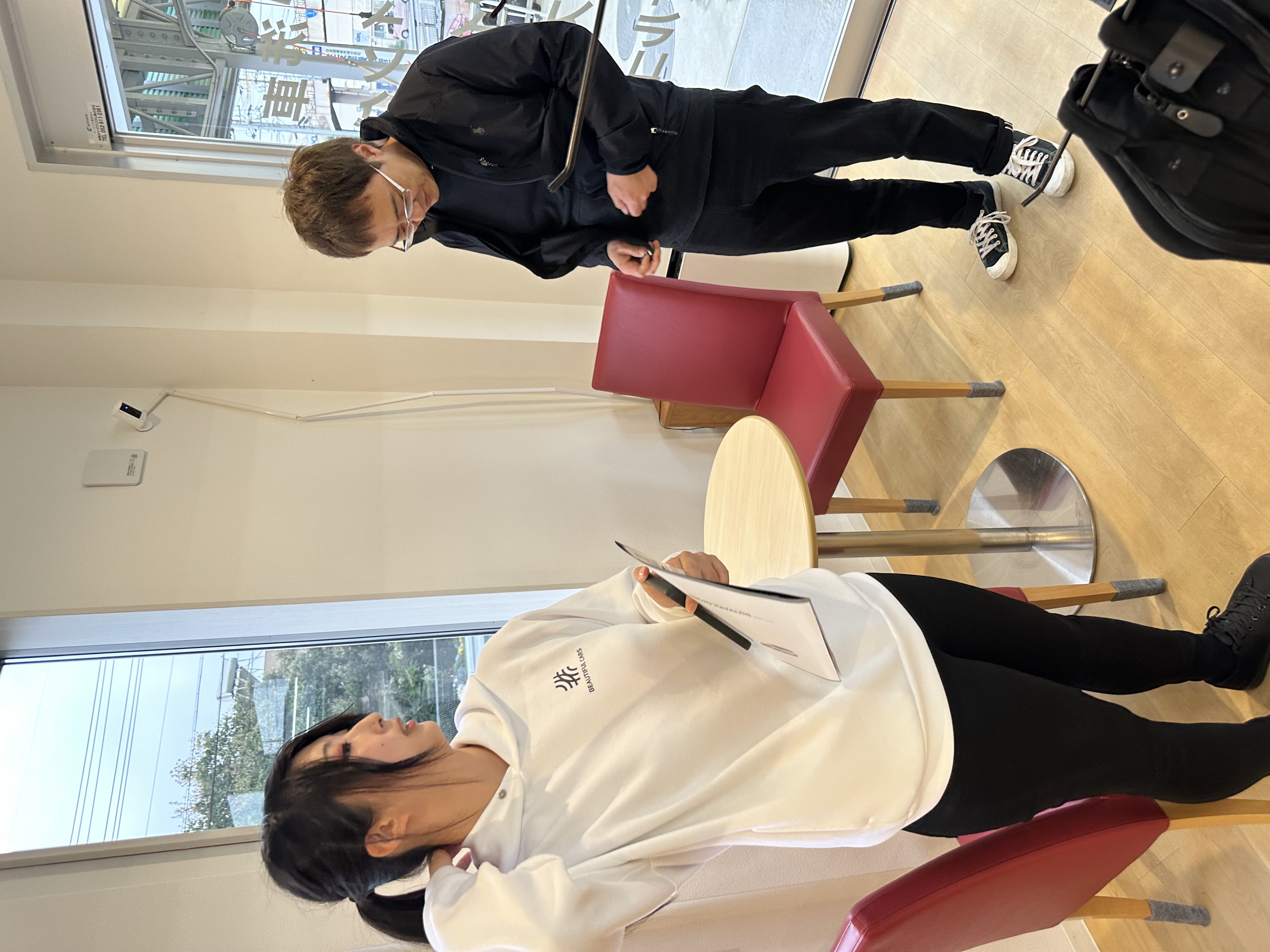 村上氏と代表福留の対談の様子