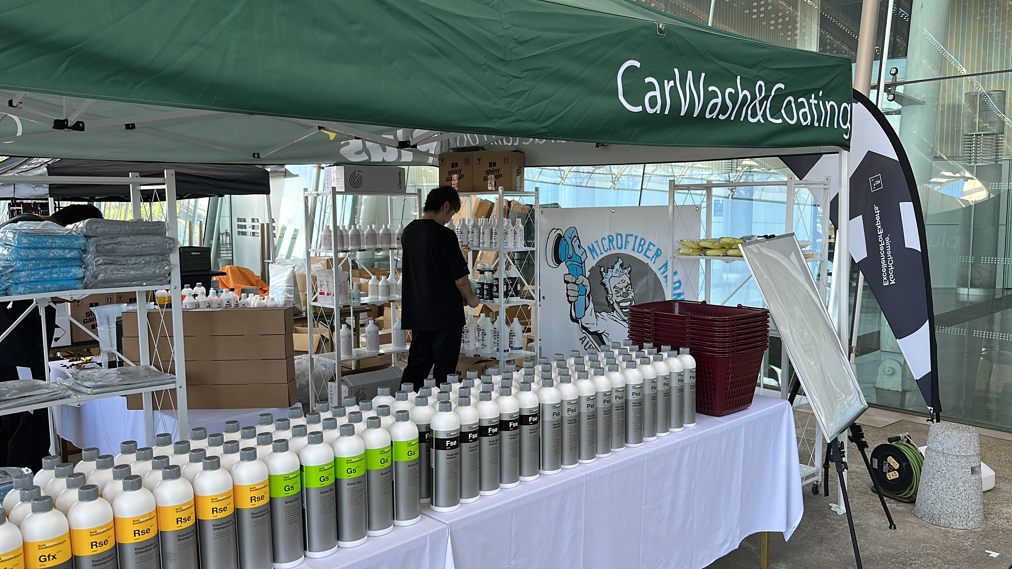 Plusブースでの製品展示の様子